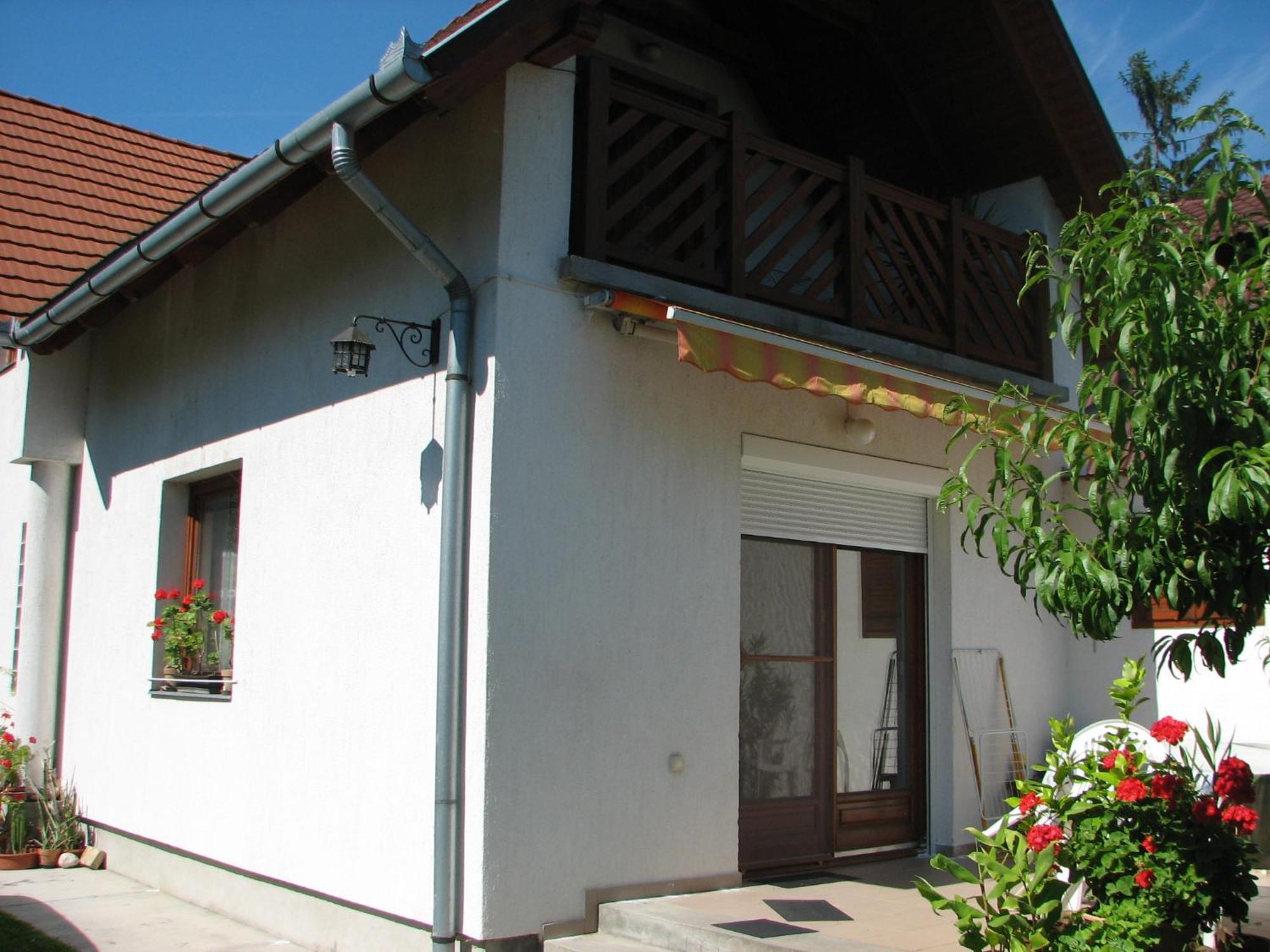 Villa Pipacs Haz Balatonlelle Exterior foto